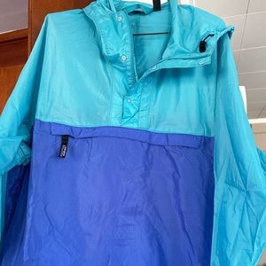 Patagonia Stowaway Anorak/Windbreaker in Turquoise and Blue